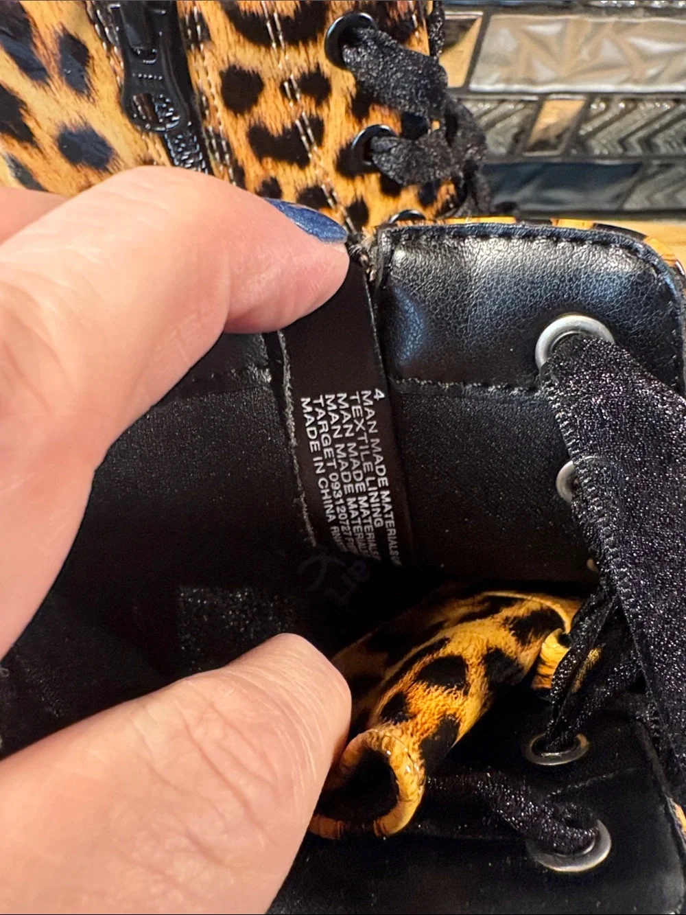 art class Leopard-Print Lace-Up Kids Boots in Black and Tan